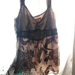 bandolino tank top/shirt. size 16. 100% polyester.